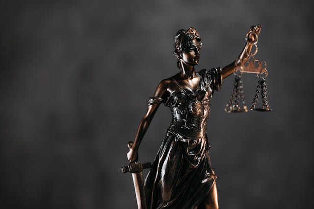 statue of lady justice