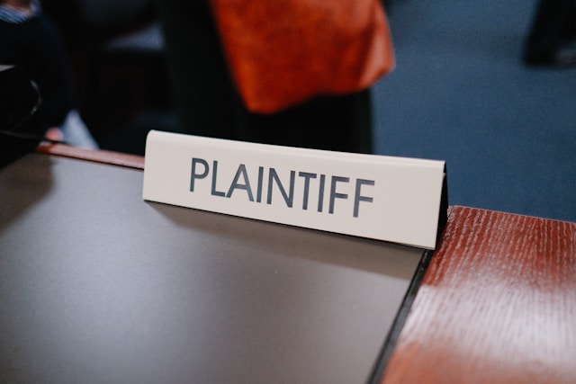 plaintiff placard